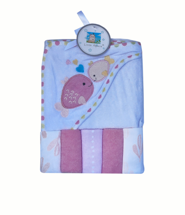 set de toalla de baño con capa mas cinco mini tutos de algodon para bebe diseño peces